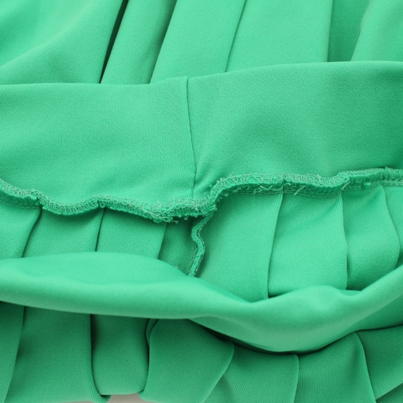 Bright Green Mini Tennis Skirt – Size 5 - Picture 4 of 4